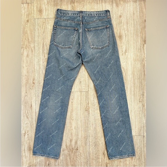 Balenciaga Logo Standard Bootcut Box Dad
Straight Leg Jeans Size 24 (US 4) - Picture 4 of 8